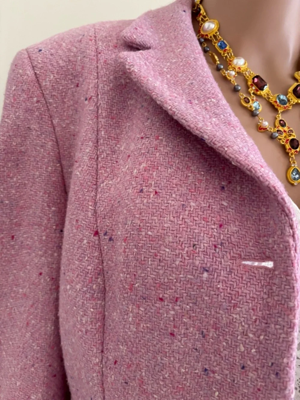 Classic Pink Tailored Women's Blazer - Picture 9 of 14